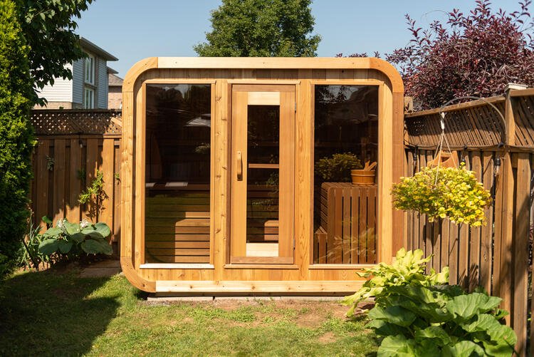 2081_Luna_sauna_red_cedar_knotty_leisurecraft_europe.9e6d2aa4e3a7f5e14cb6e56eb8d29608