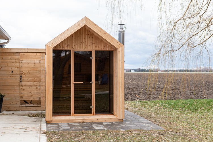 2102_Leisurecraft_europe_outdoor_saunas_pure_cube_collection.5df6399433aba0fff17bf375b4ace3e0