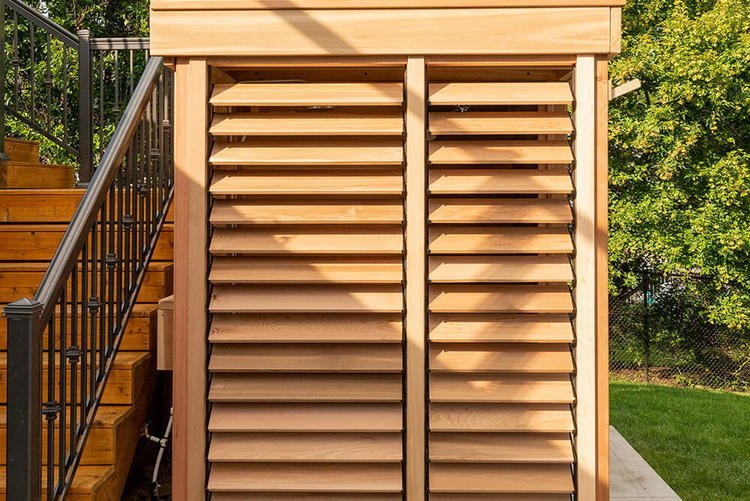 72_Leisurecraft_Europe_Dundalk_pure_cube_outdoor_sauna_privacy_panel_closed.71215435d9c198c0e4f6f19940ba9475