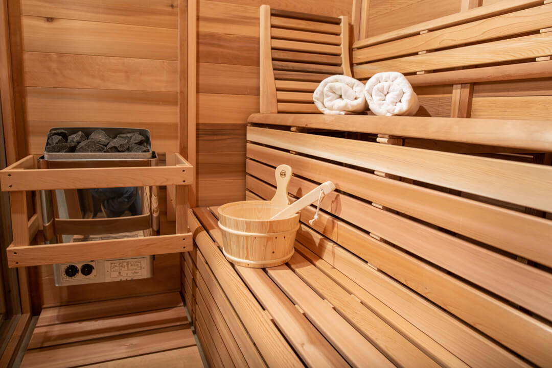 105_Pure_cube_collection_215cm_leisurecraft_europe_canadian_cedar_indoor_red_cedar_sauna